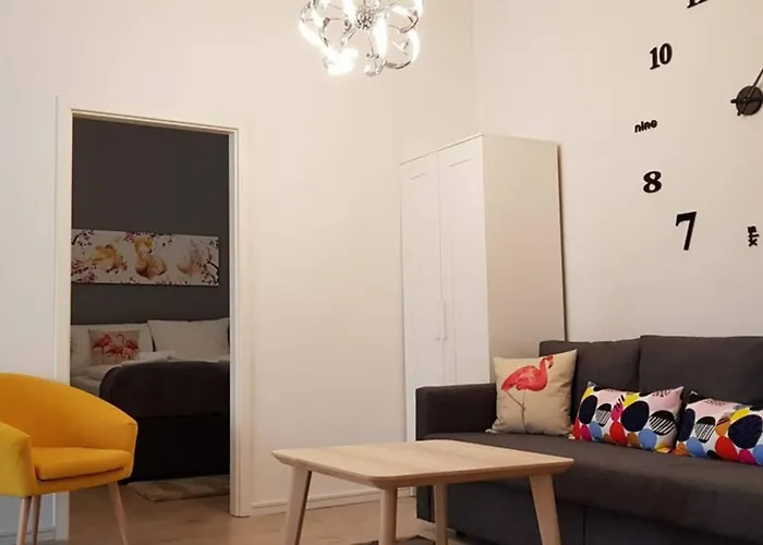 City Apartment Near Shooping Center, 6 Guests